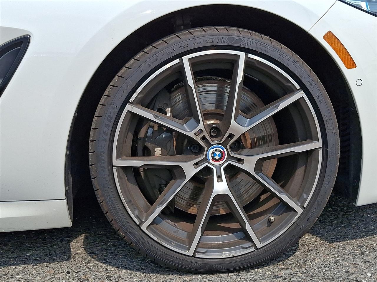 BMW 8 Series M850i xDrive Coupe 2023