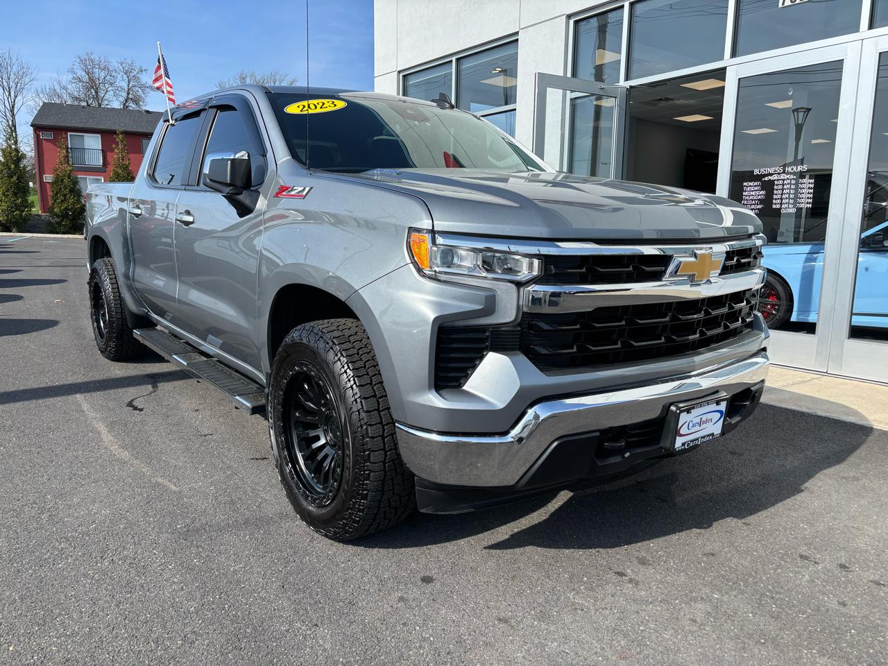 Chevrolet Silverado 1500 LT Z71 Crew Cab 4WD 2023