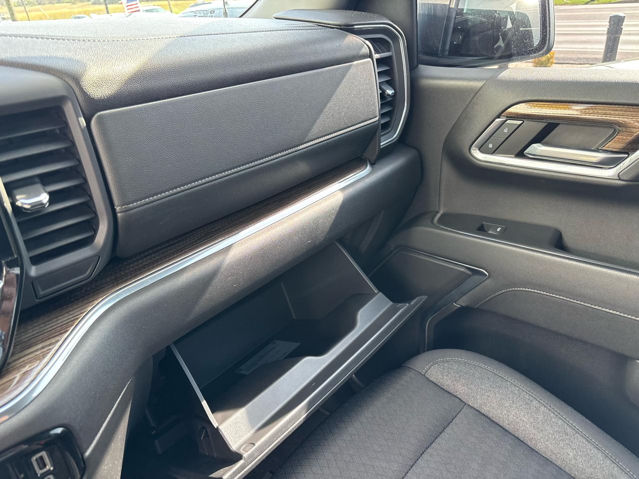 Chevrolet Silverado 1500 LT Z71 Crew Cab 4WD 2023