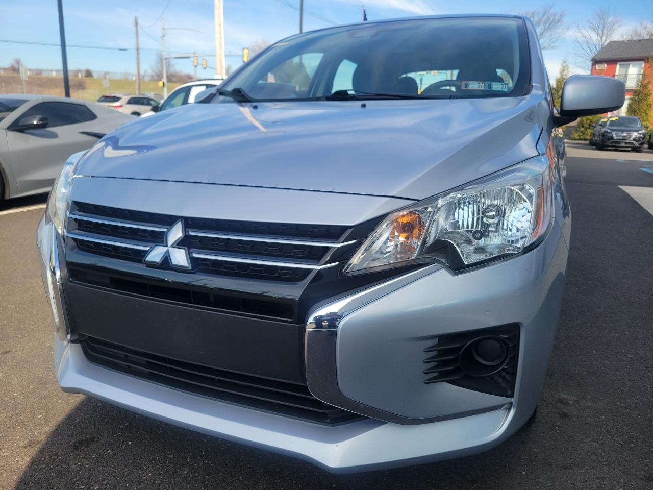 Mitsubishi Mirage ES CVT 2022