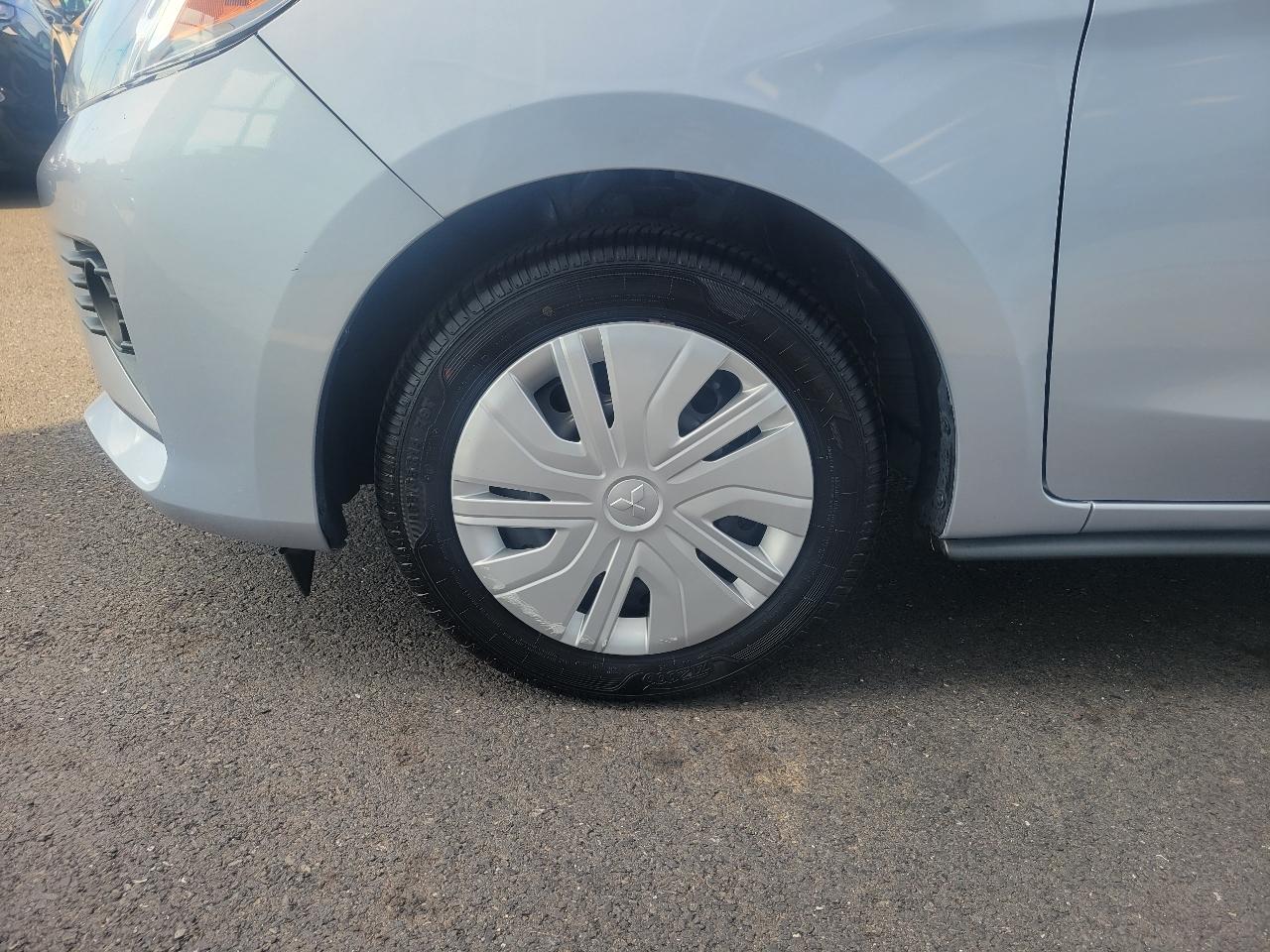 Mitsubishi Mirage ES CVT 2022