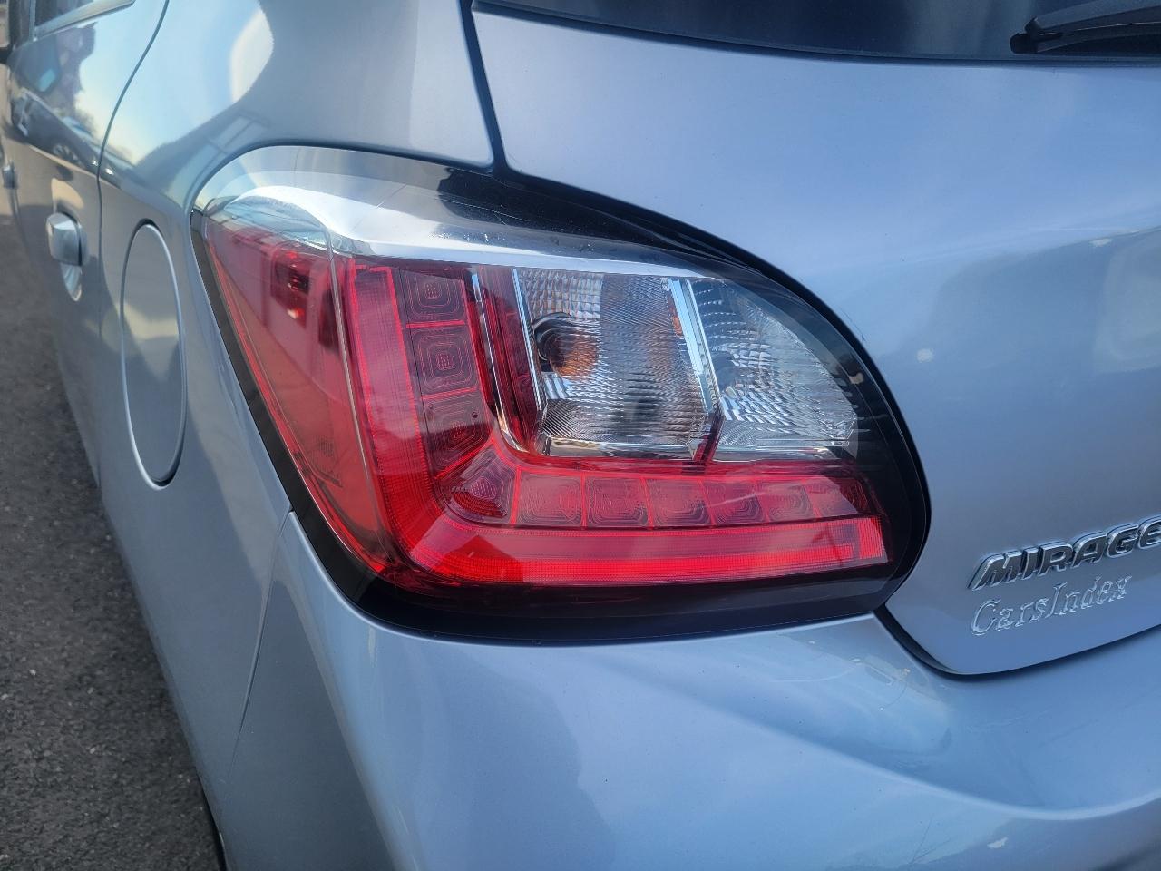 Mitsubishi Mirage ES CVT 2022