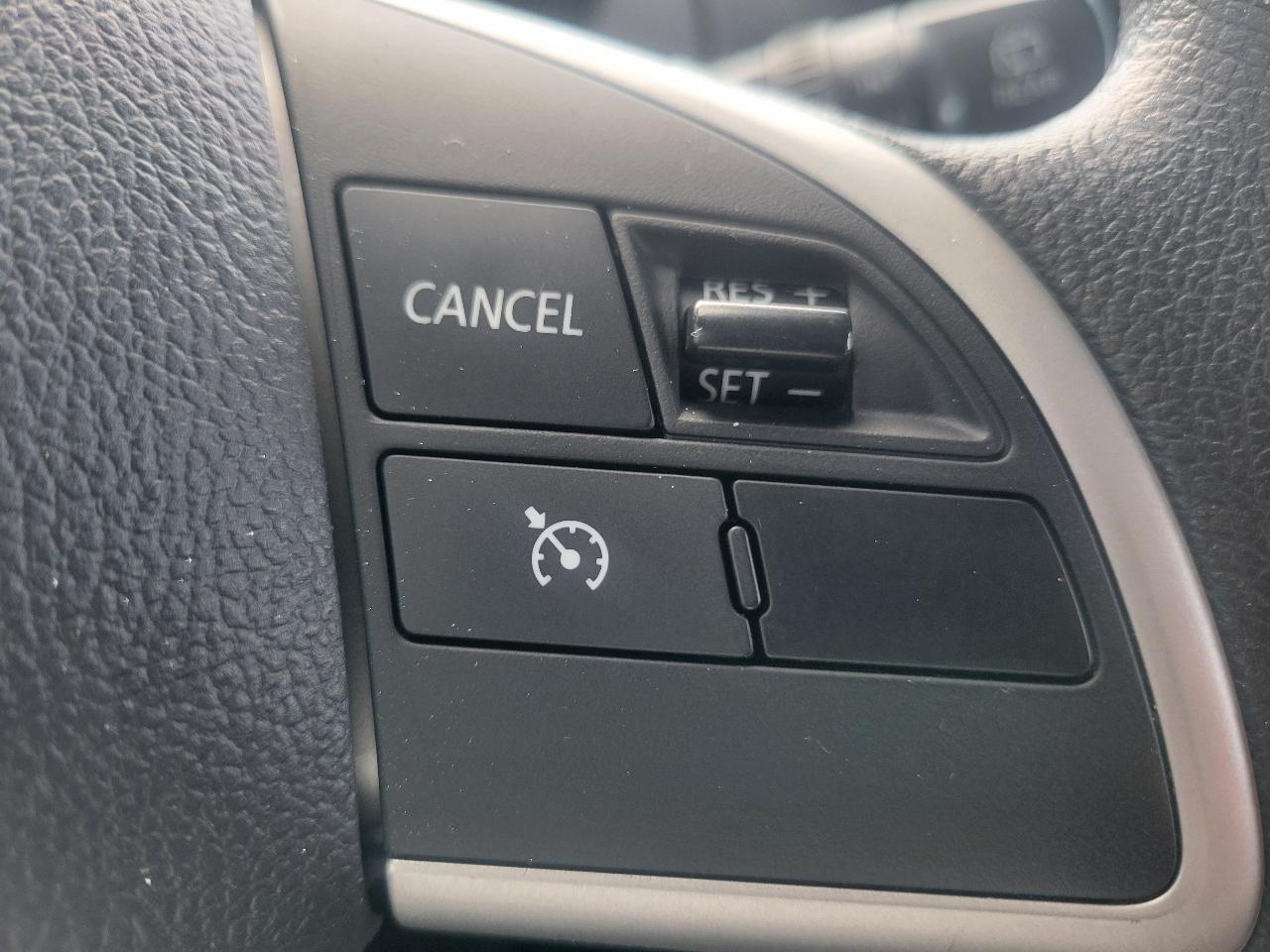 Mitsubishi Mirage ES CVT 2022