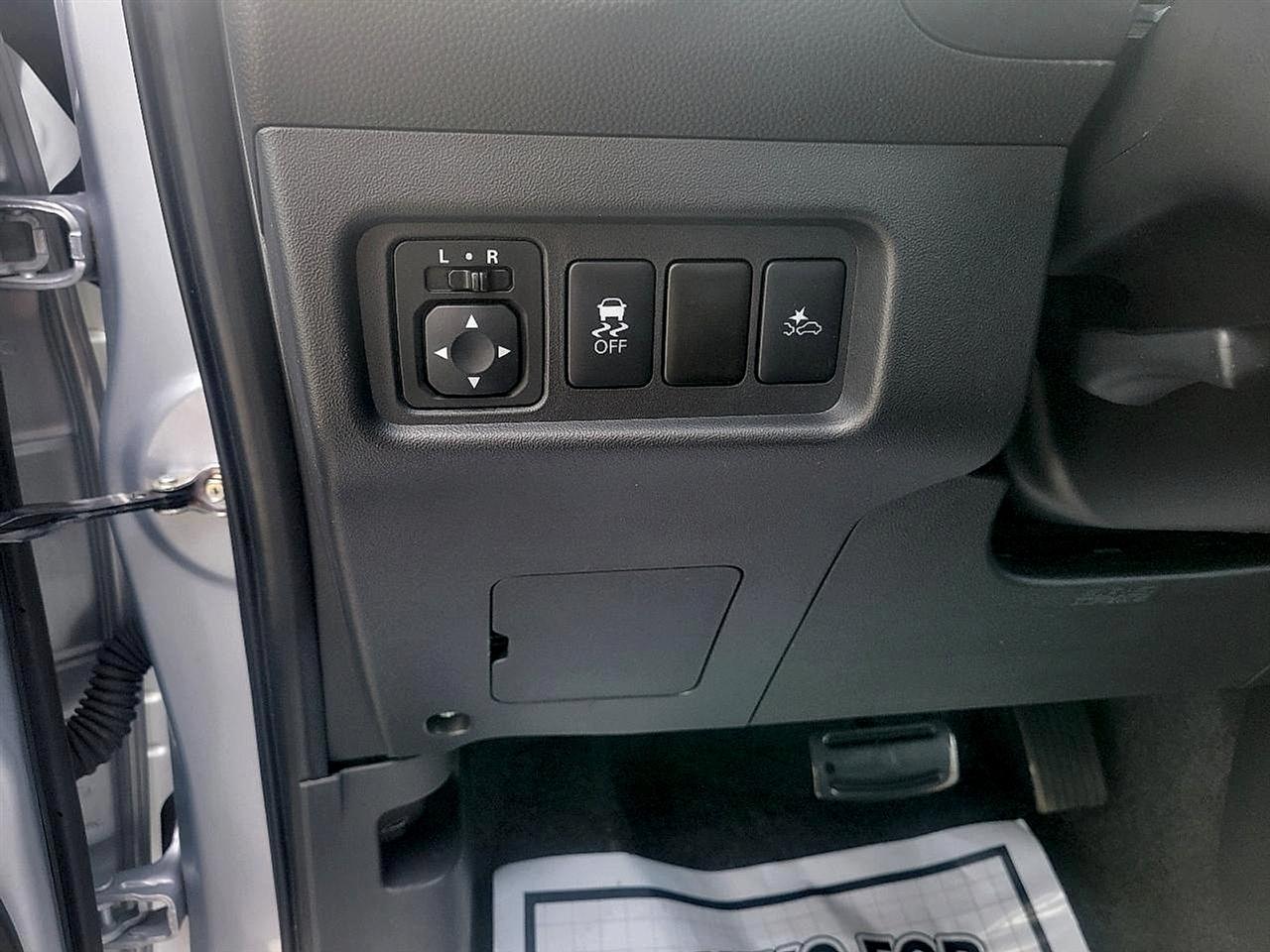 Mitsubishi Mirage ES CVT 2022