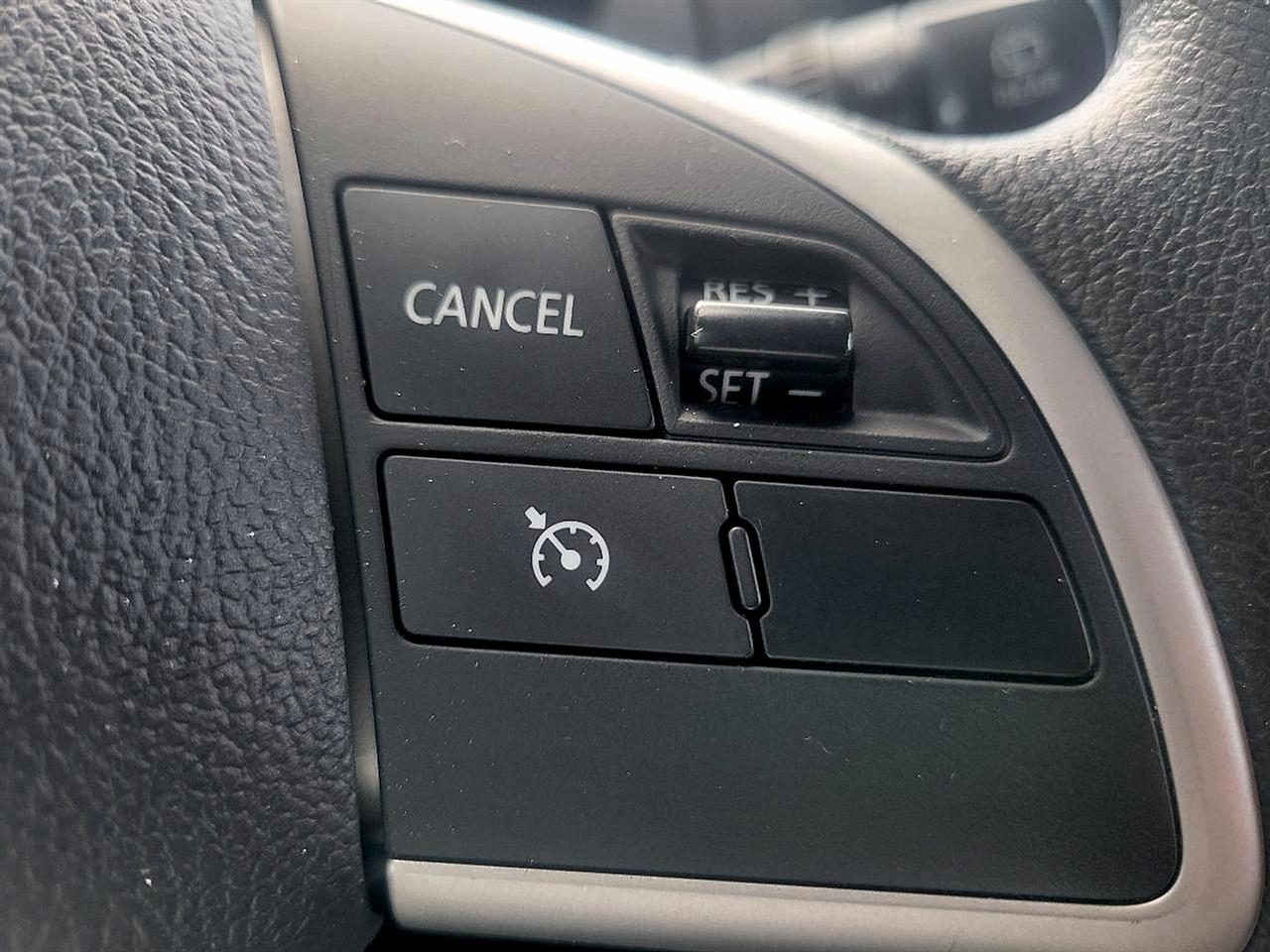 Mitsubishi Mirage ES CVT 2022