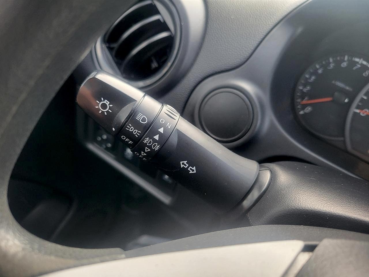 Mitsubishi Mirage ES CVT 2022