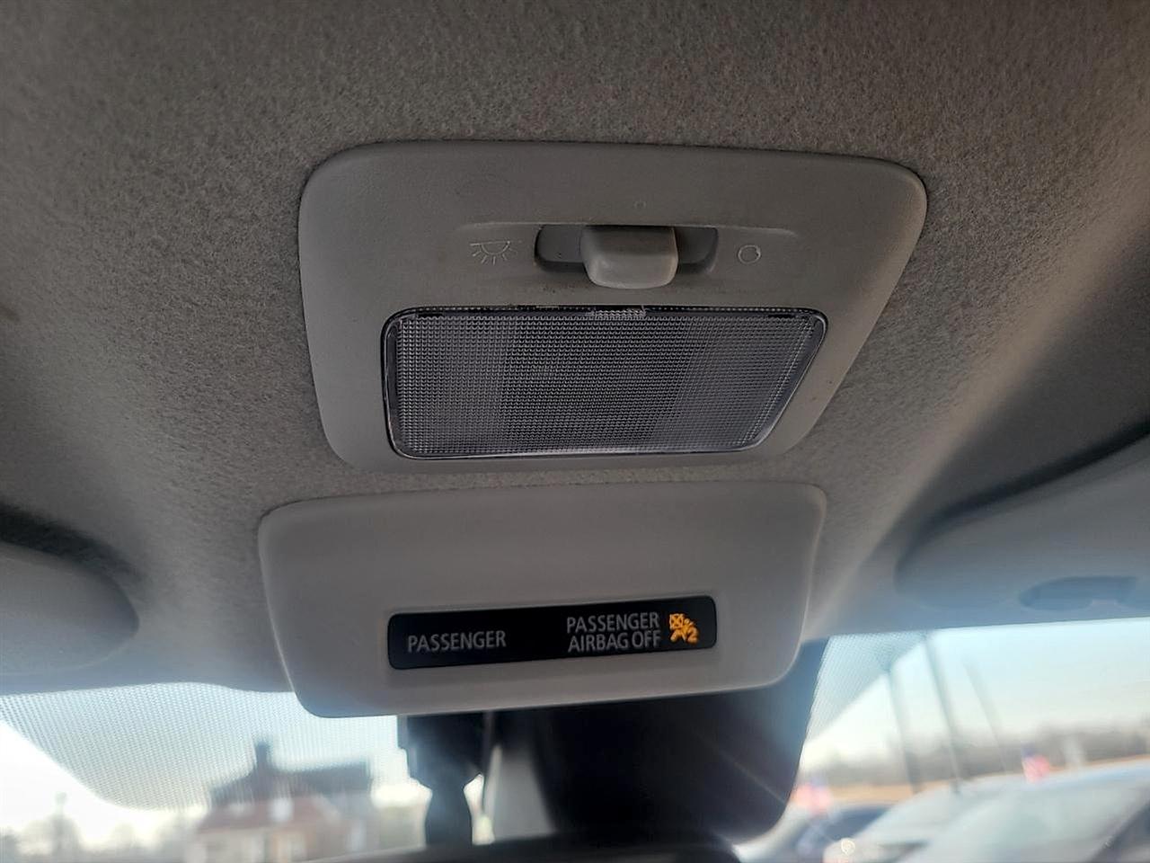 Mitsubishi Mirage ES CVT 2022