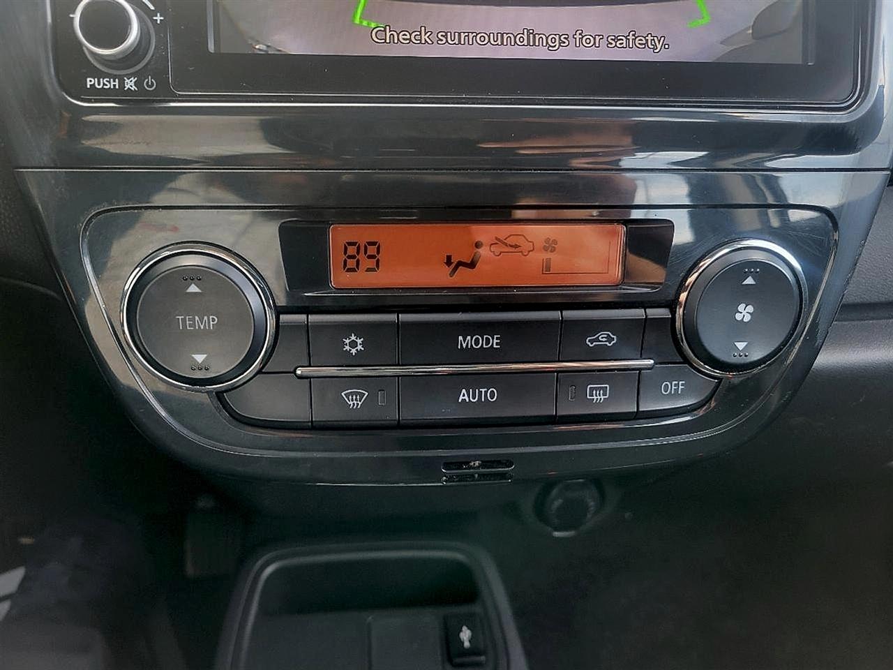 Mitsubishi Mirage ES CVT 2022