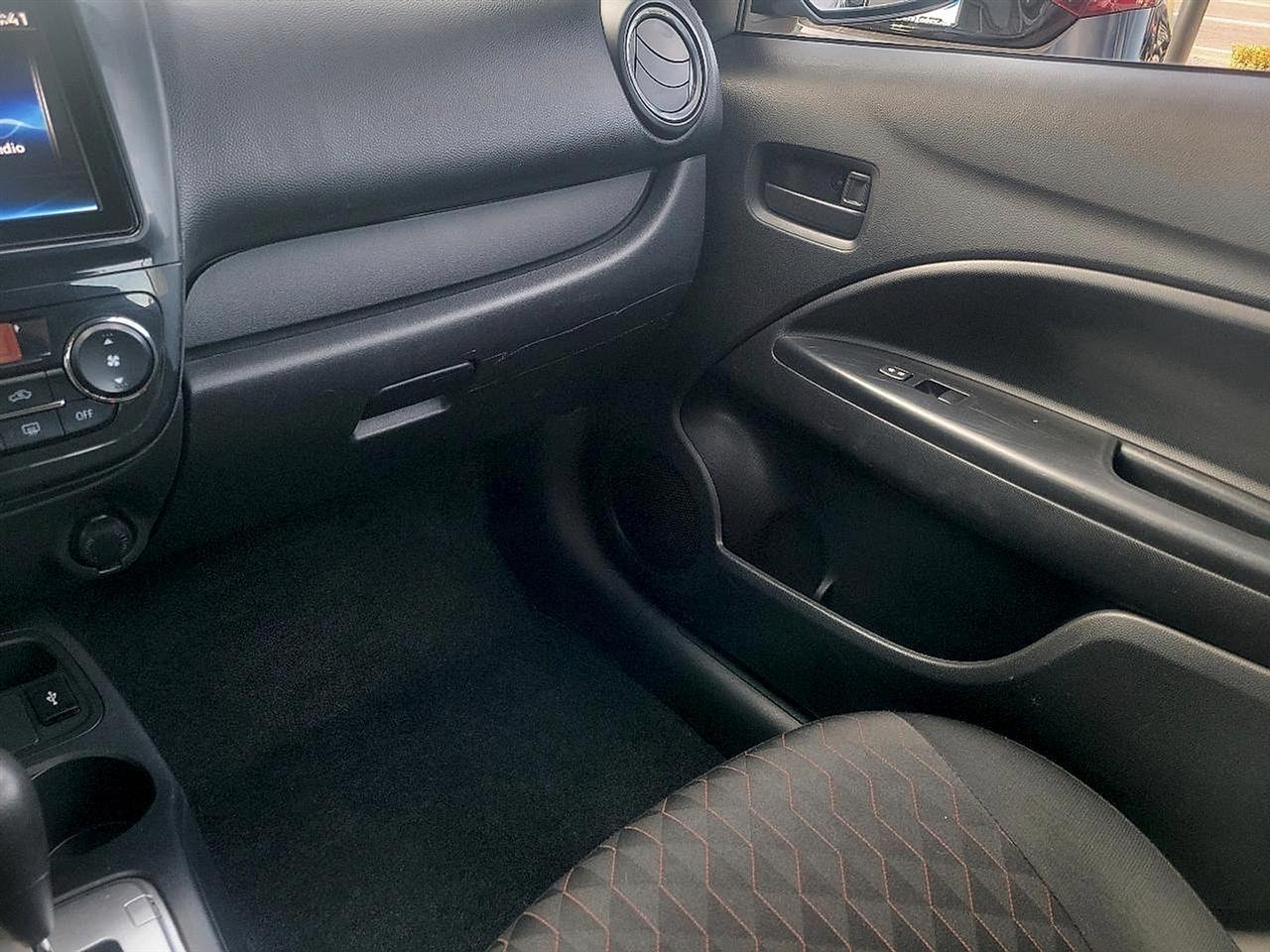 Mitsubishi Mirage ES CVT 2022
