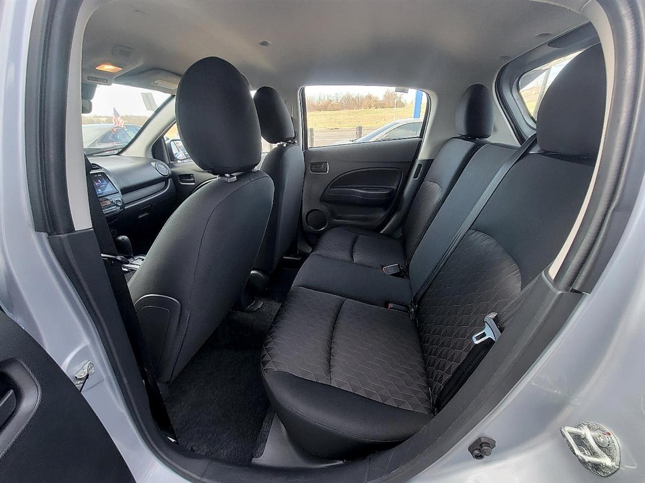 Mitsubishi Mirage ES CVT 2022
