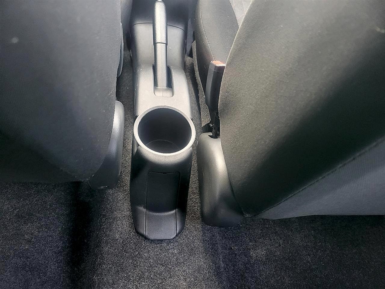 Mitsubishi Mirage ES CVT 2022