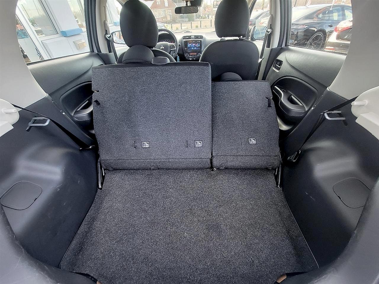 Mitsubishi Mirage ES CVT 2022