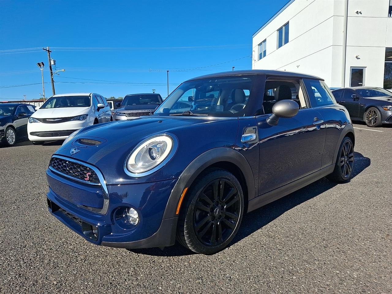 MINI Hardtop 2 Door Cooper S FWD 2017