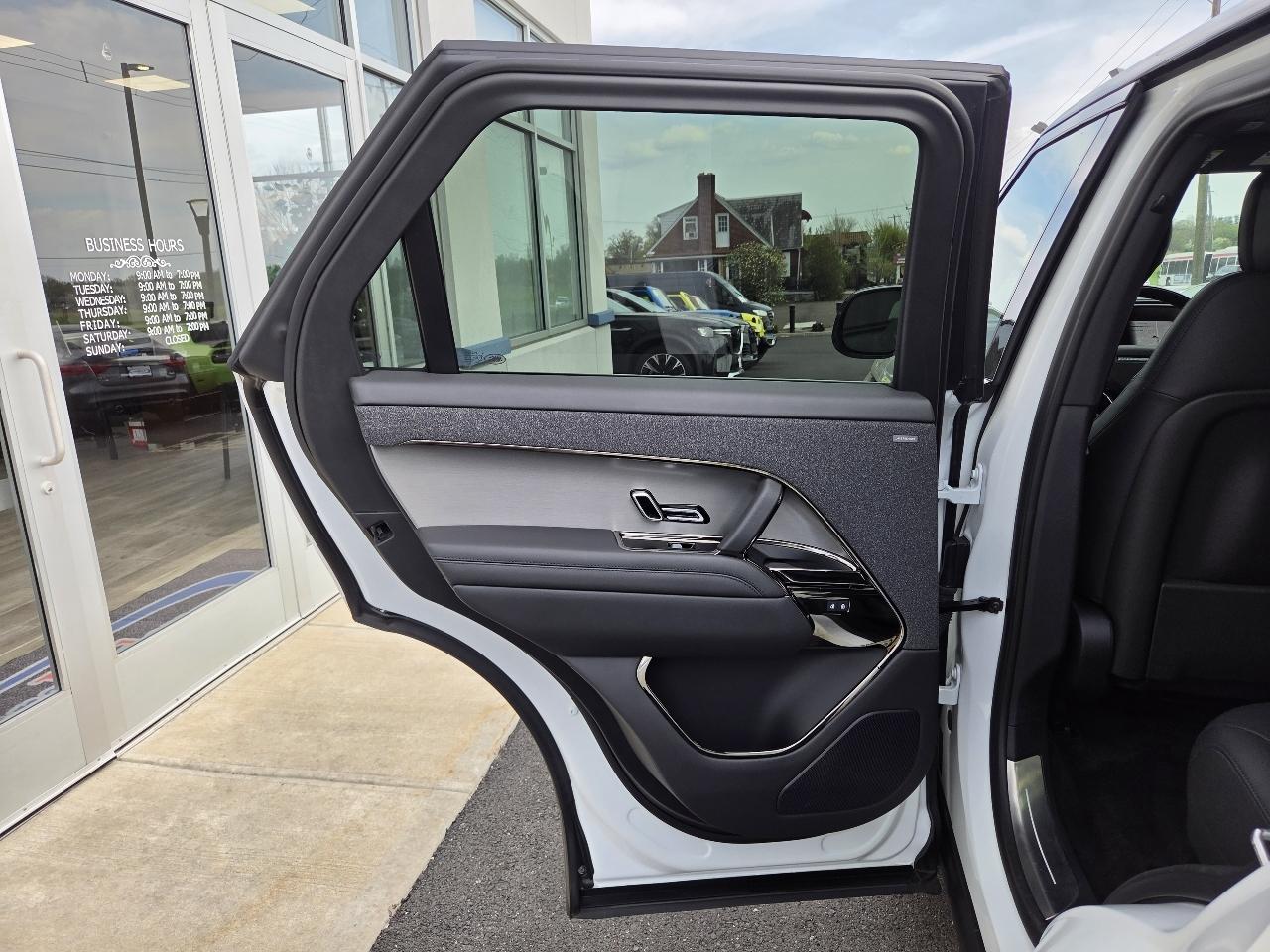 Land Rover Range Rover Sport P360 SE 2024