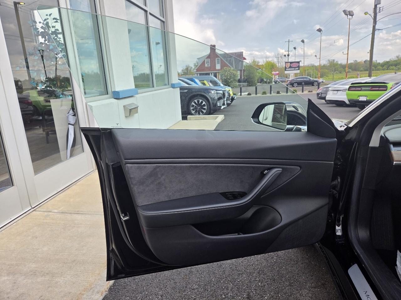 Tesla Model 3 Mid Range RWD *Ltd Avail* 2019
