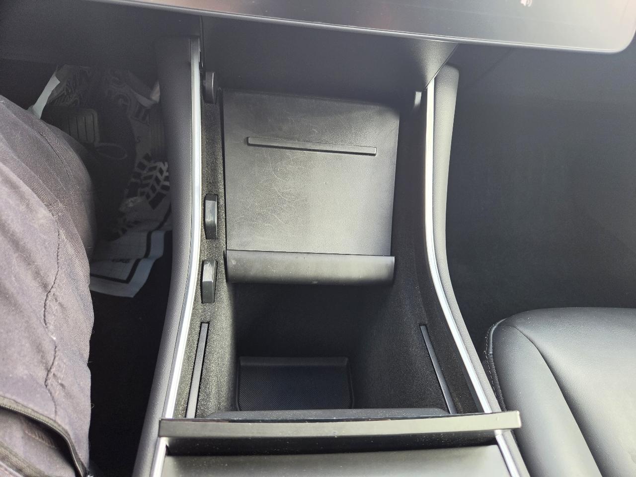 Tesla Model 3 Mid Range RWD *Ltd Avail* 2019