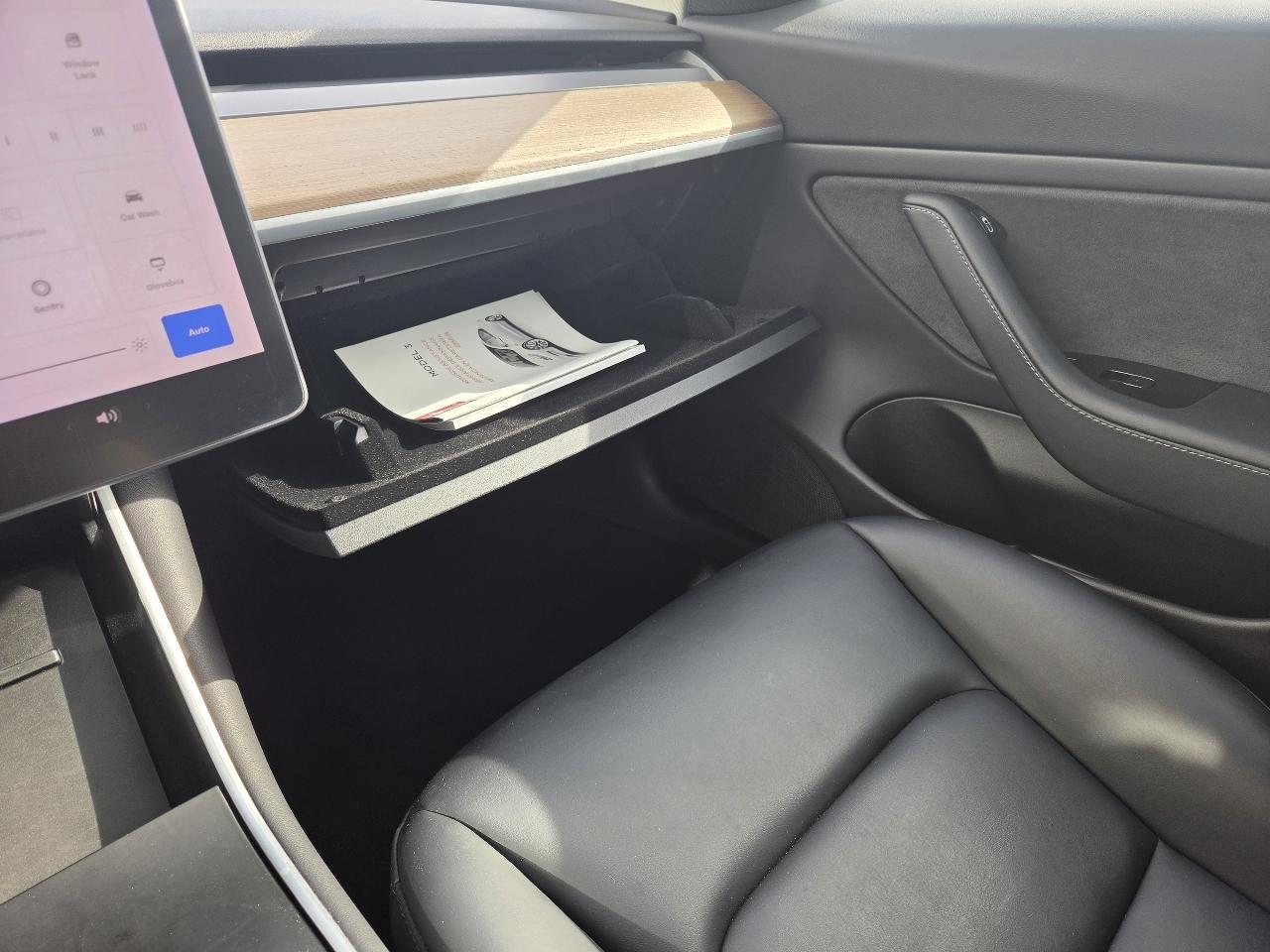 Tesla Model 3 Mid Range RWD *Ltd Avail* 2019