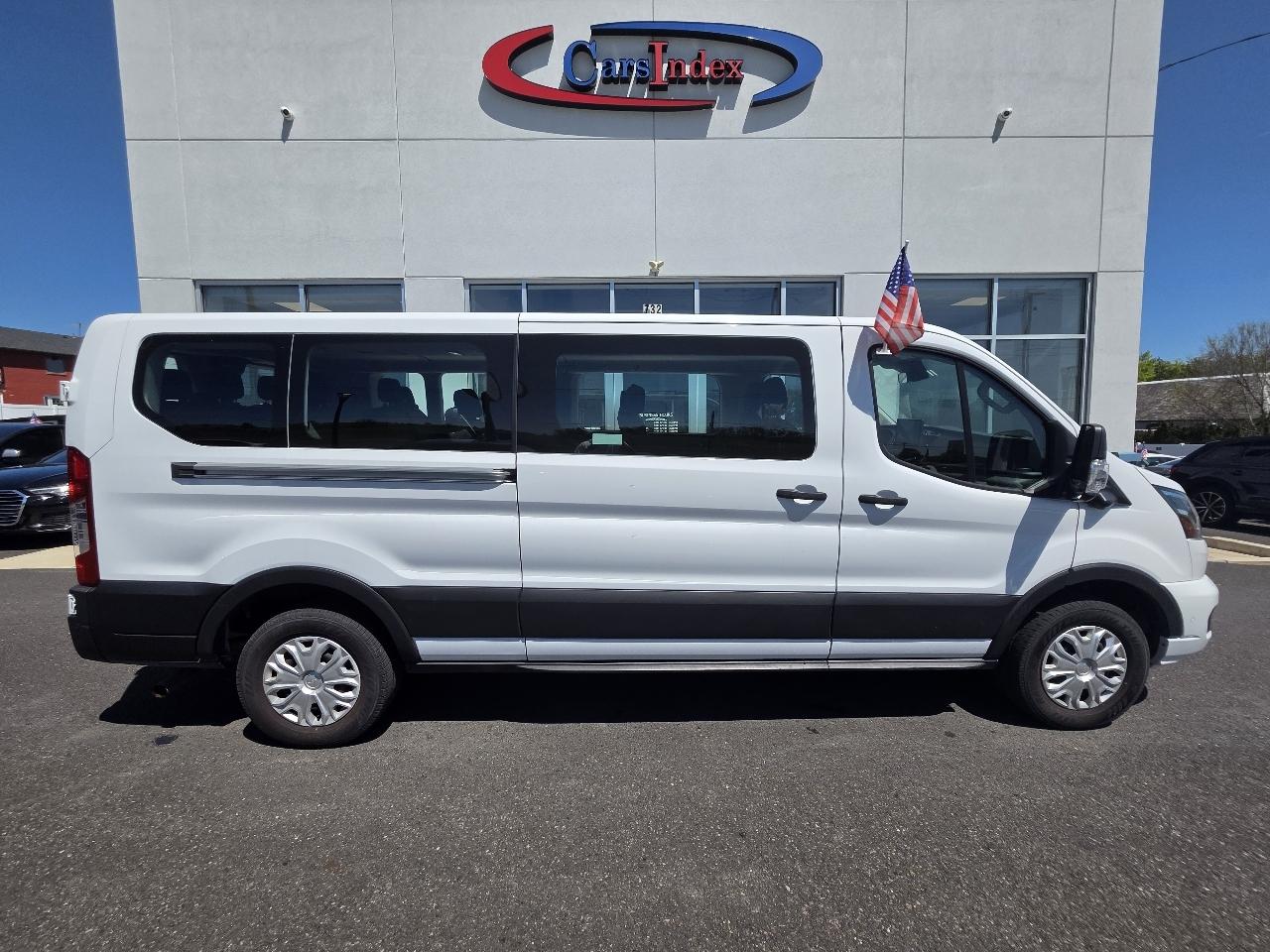 Ford Transit Passenger Wagon T-350 148" Low Roof XLT RWD 2023