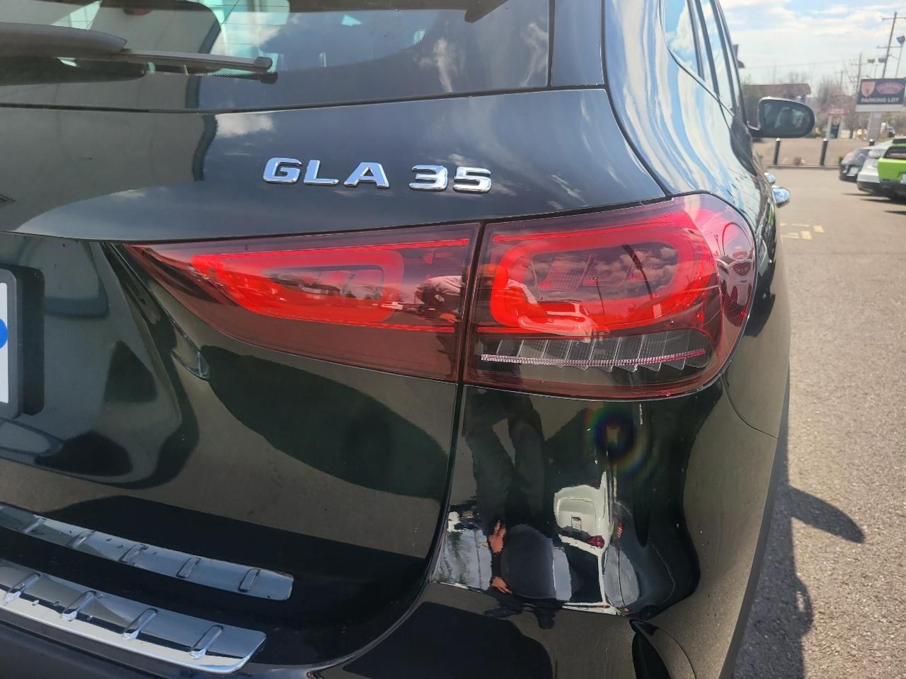 Mercedes-Benz GLA AMG GLA 35 4MATIC SUV 2022