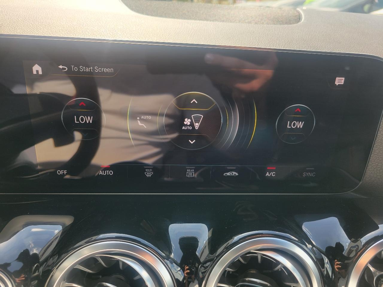 Mercedes-Benz GLA AMG GLA 35 4MATIC SUV 2022