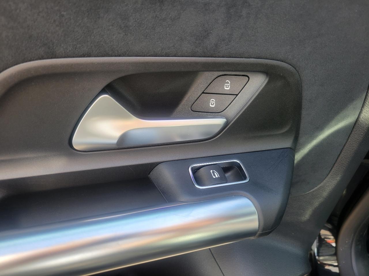 Mercedes-Benz GLA AMG GLA 35 4MATIC SUV 2022