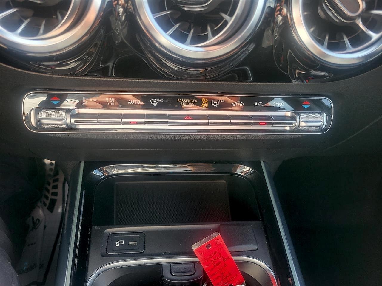 Mercedes-Benz GLA AMG GLA 35 4MATIC SUV 2022