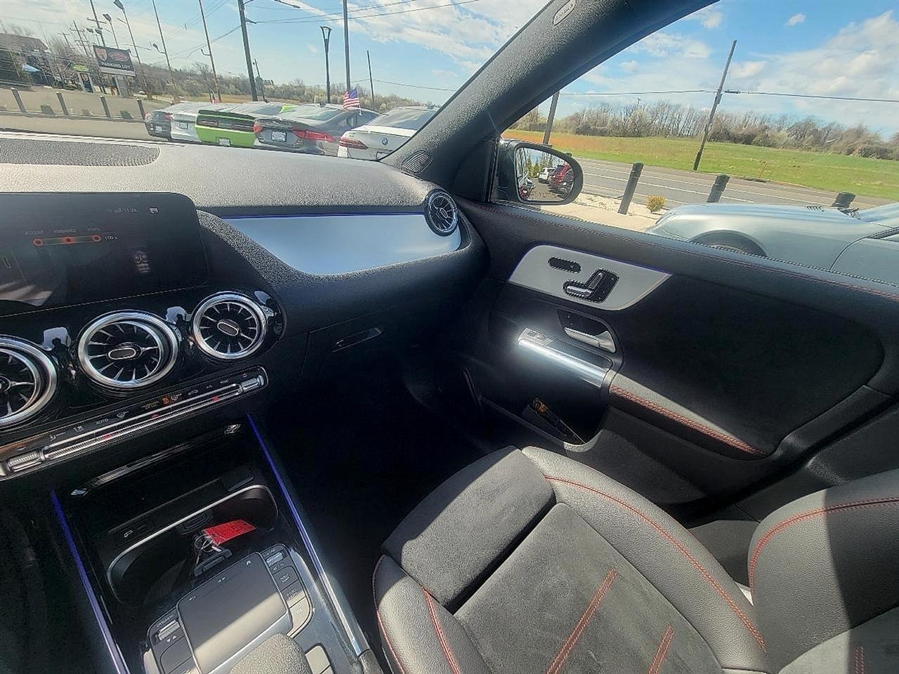 Mercedes-Benz GLA AMG GLA 35 4MATIC SUV 2022