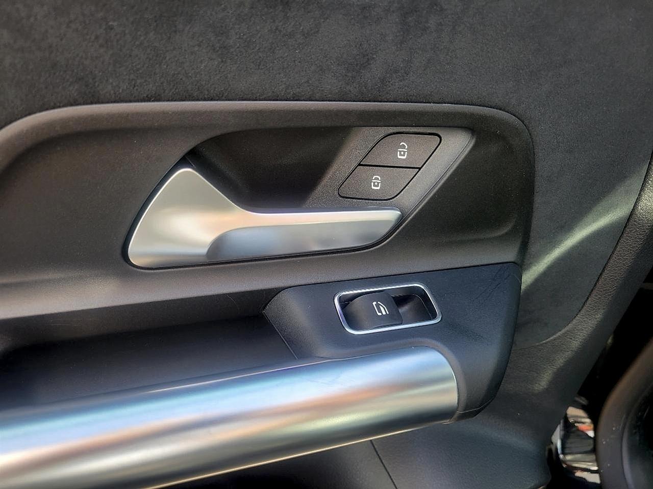 Mercedes-Benz GLA AMG GLA 35 4MATIC SUV 2022