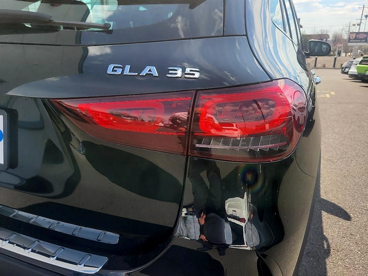 Mercedes-Benz GLA AMG GLA 35 4MATIC SUV 2022