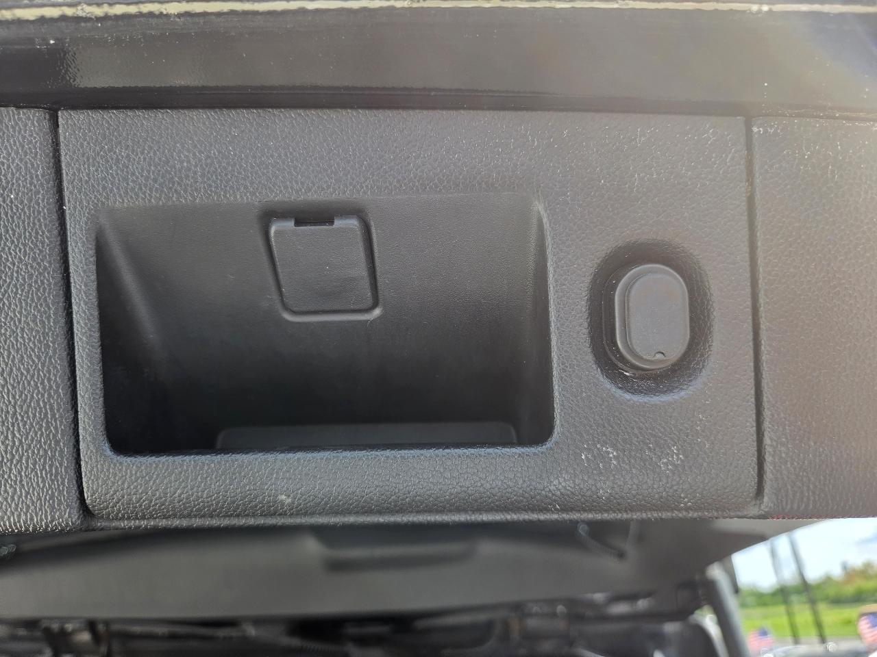 Chevrolet Tahoe 4WD 4dr LT 2018