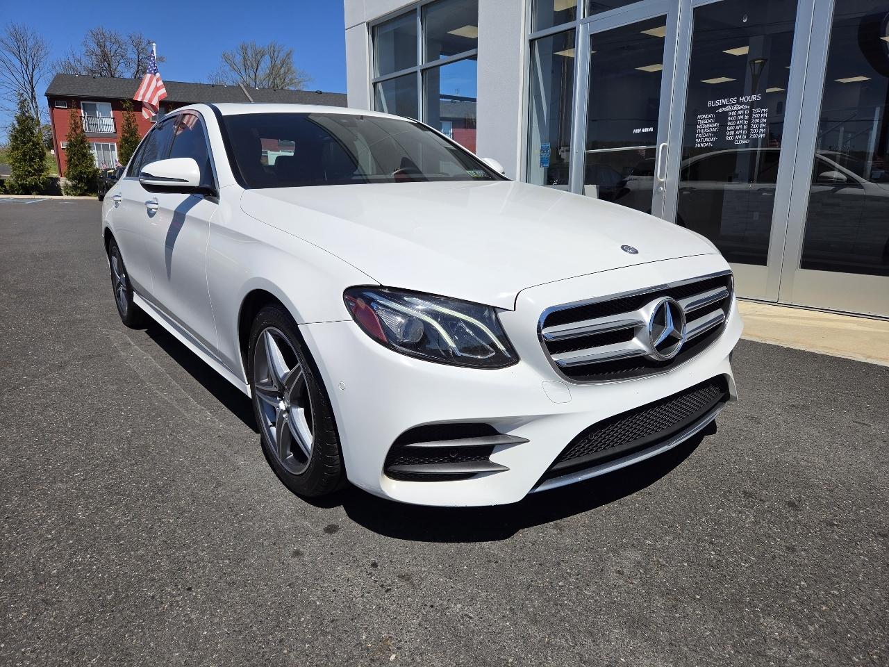 Mercedes-Benz E-Class E 300 Luxury 4MATIC Sedan 2017