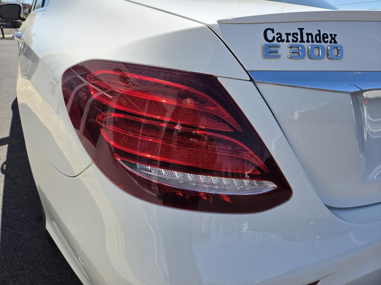 Mercedes-Benz E-Class E 300 Luxury 4MATIC Sedan 2017