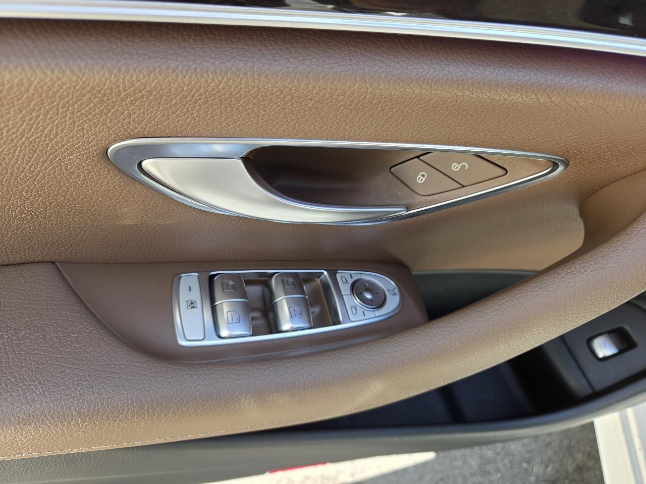 Mercedes-Benz E-Class E 300 Luxury 4MATIC Sedan 2017