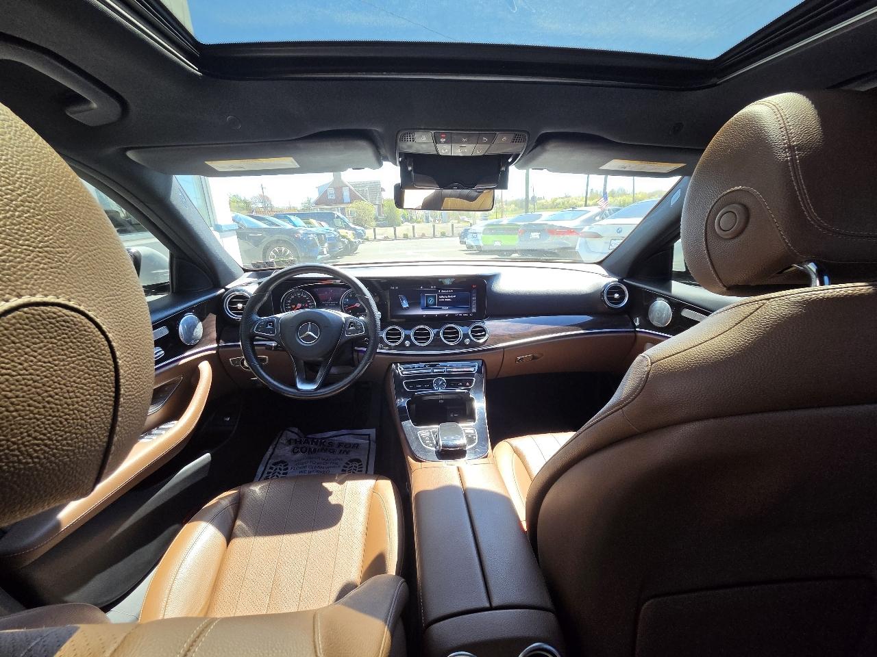 Mercedes-Benz E-Class E 300 Luxury 4MATIC Sedan 2017