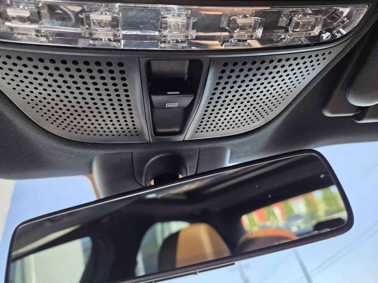 Mercedes-Benz E-Class E 300 Luxury 4MATIC Sedan 2017