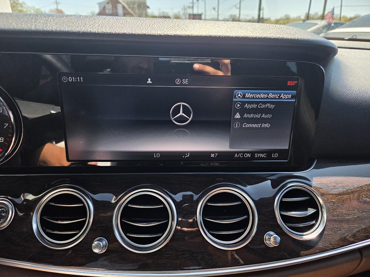 Mercedes-Benz E-Class E 300 Luxury 4MATIC Sedan 2017