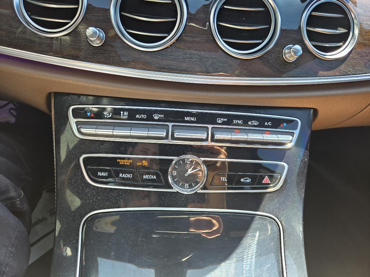 Mercedes-Benz E-Class E 300 Luxury 4MATIC Sedan 2017