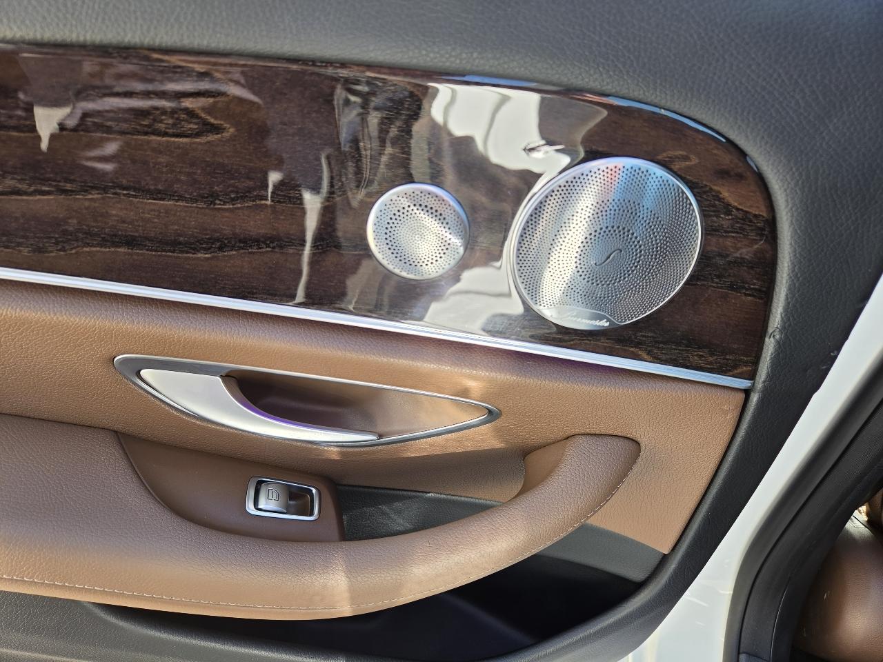 Mercedes-Benz E-Class E 300 Luxury 4MATIC Sedan 2017