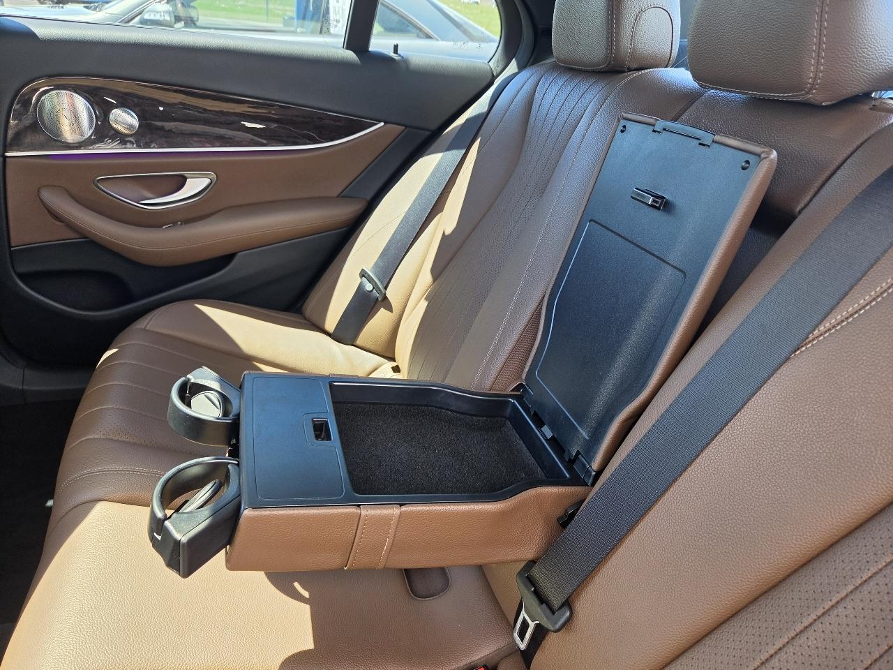 Mercedes-Benz E-Class E 300 Luxury 4MATIC Sedan 2017