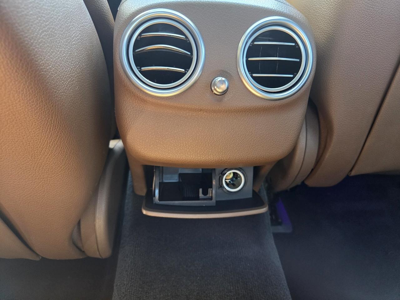 Mercedes-Benz E-Class E 300 Luxury 4MATIC Sedan 2017