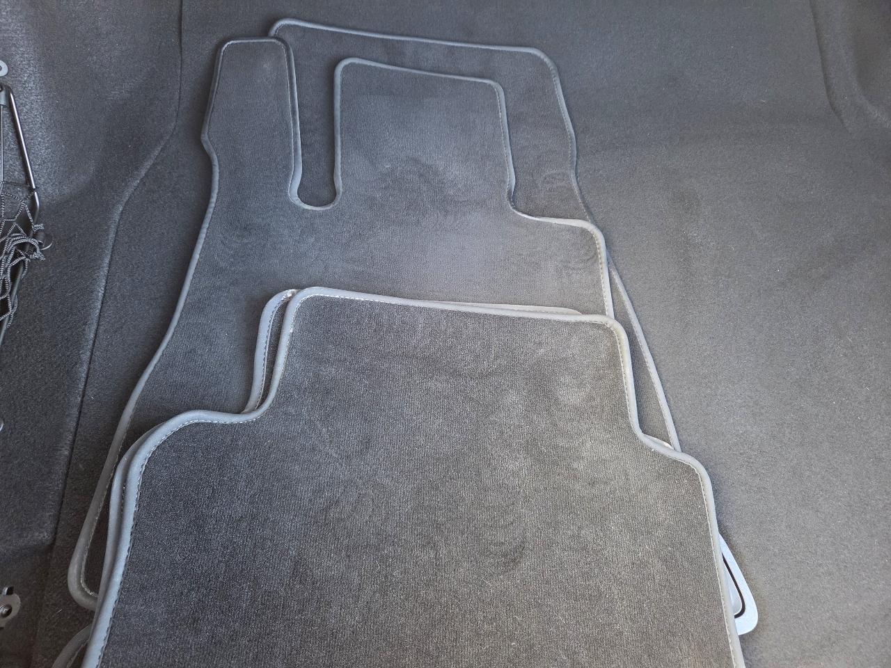 Mercedes-Benz E-Class E 300 Luxury 4MATIC Sedan 2017