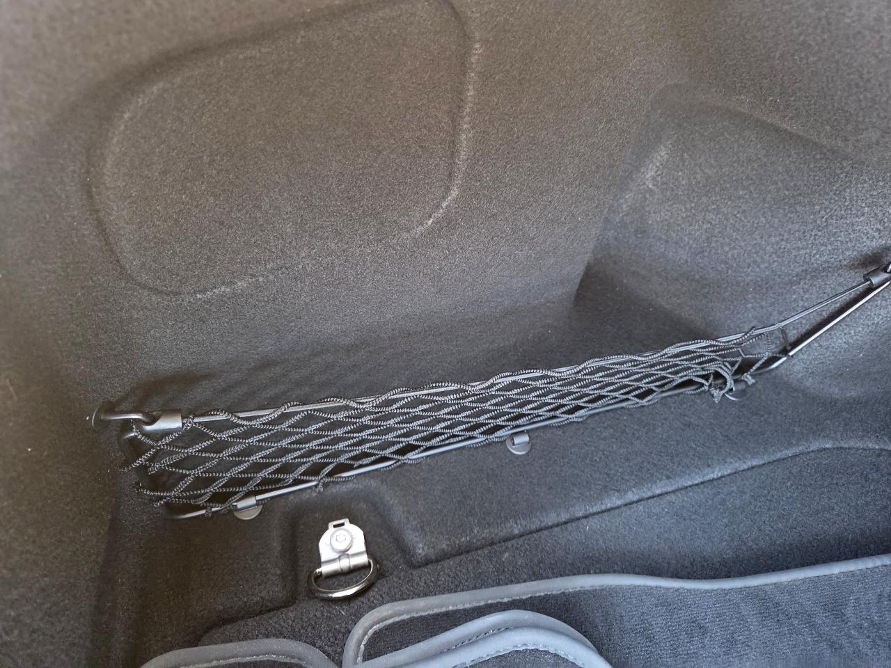 Mercedes-Benz E-Class E 300 Luxury 4MATIC Sedan 2017