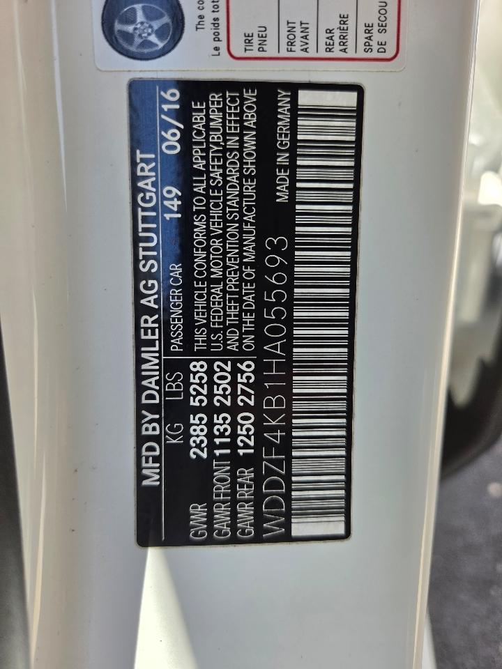 Mercedes-Benz E-Class E 300 Luxury 4MATIC Sedan 2017