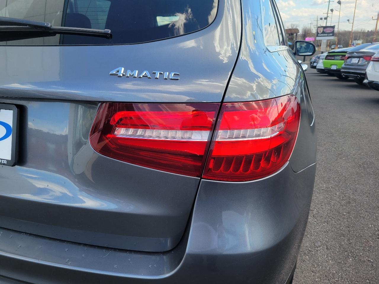 Mercedes-Benz GLC  2019