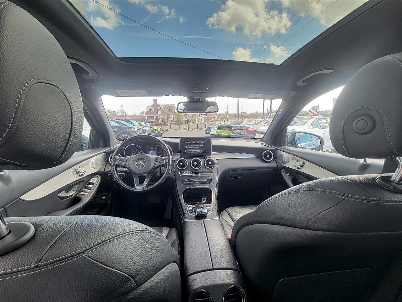 Mercedes-Benz GLC  2019