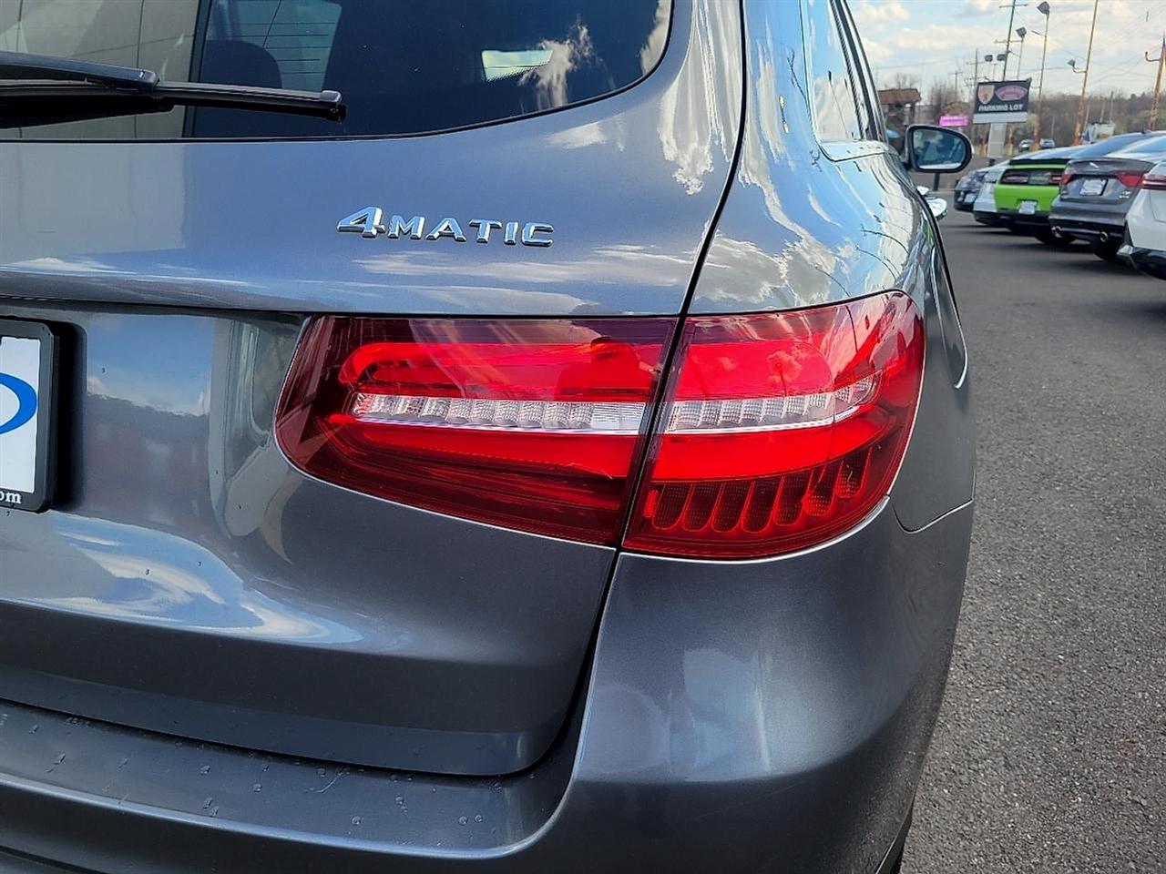 Mercedes-Benz GLC  2019