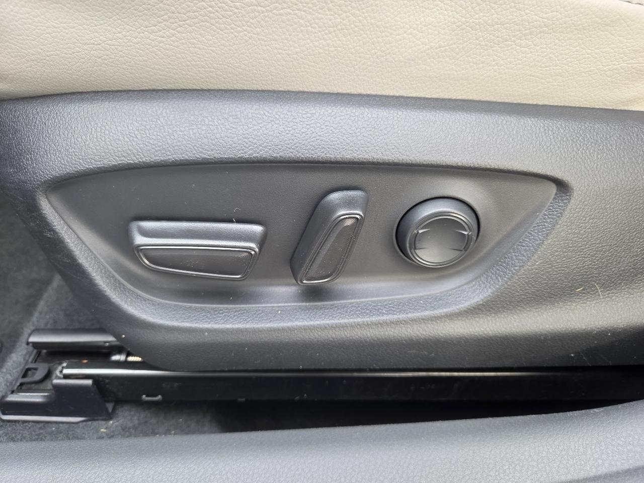 Toyota Camry XSE Auto (Natl) 2023