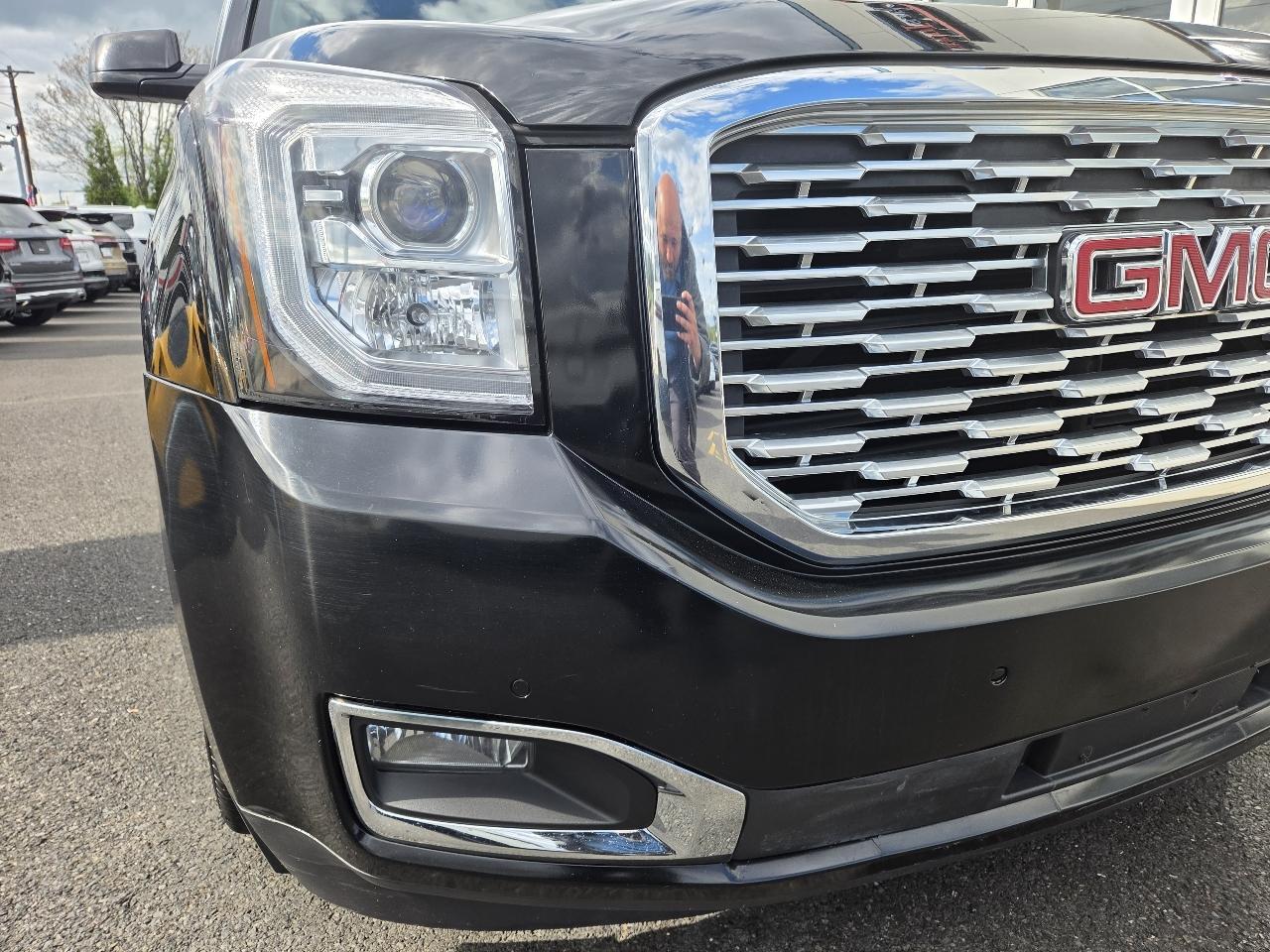 GMC Yukon XL 4WD 4dr Denali Ultimate 2018