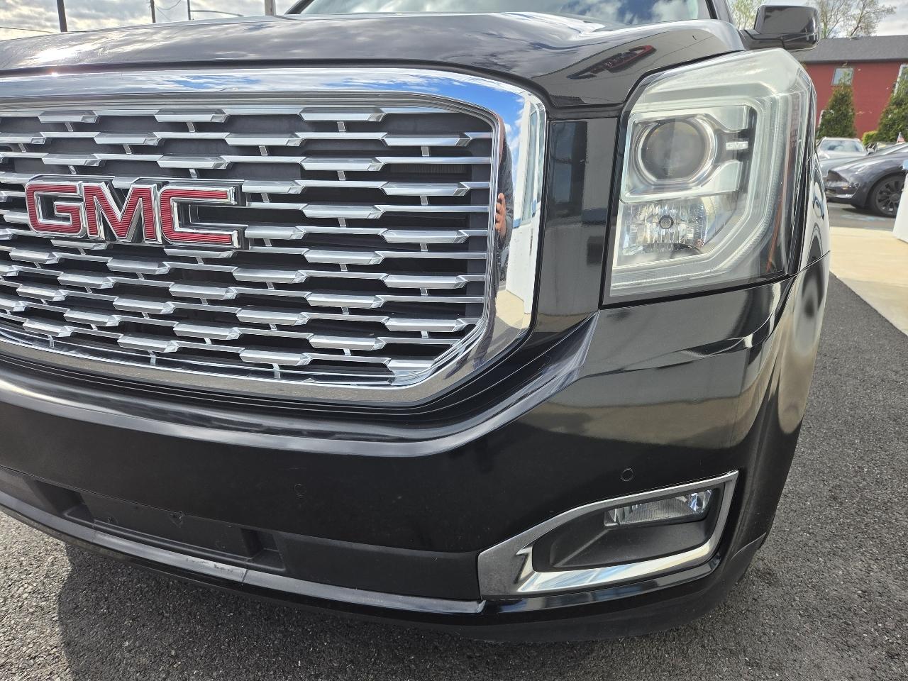 GMC Yukon XL 4WD 4dr Denali Ultimate 2018