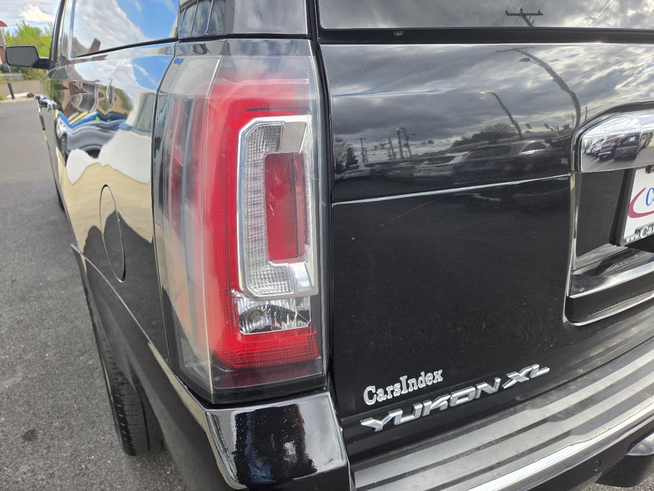 GMC Yukon XL 4WD 4dr Denali Ultimate 2018